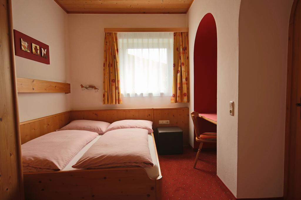 Pension Riedlsperger Saalbach-Hinterglemm Oda fotoğraf