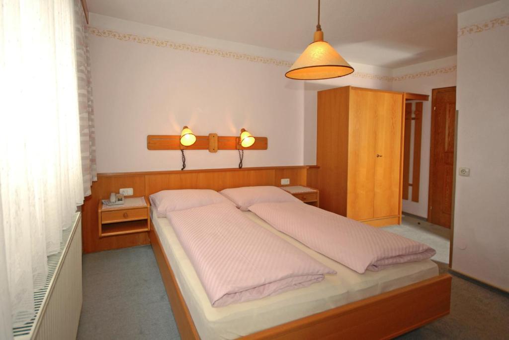 Pension Riedlsperger Saalbach-Hinterglemm Oda fotoğraf